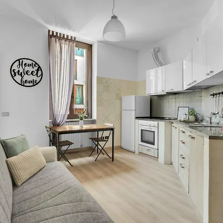 New! Stylish 3-person Flat By Metro M3 & Sunny Balcony * מילאנו